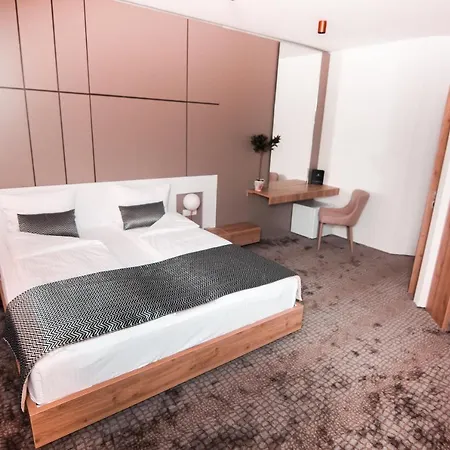 Hotel Koncept 4*